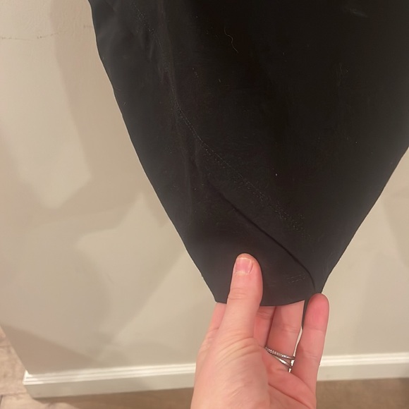 Tegan Wrap Mini Dress in Black
superdown XXS NWTS new! Halter neck - Picture 8 of 8